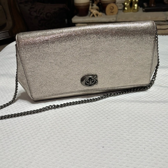 Coach Alexa Turnlock clutch - Picture 2 of 14